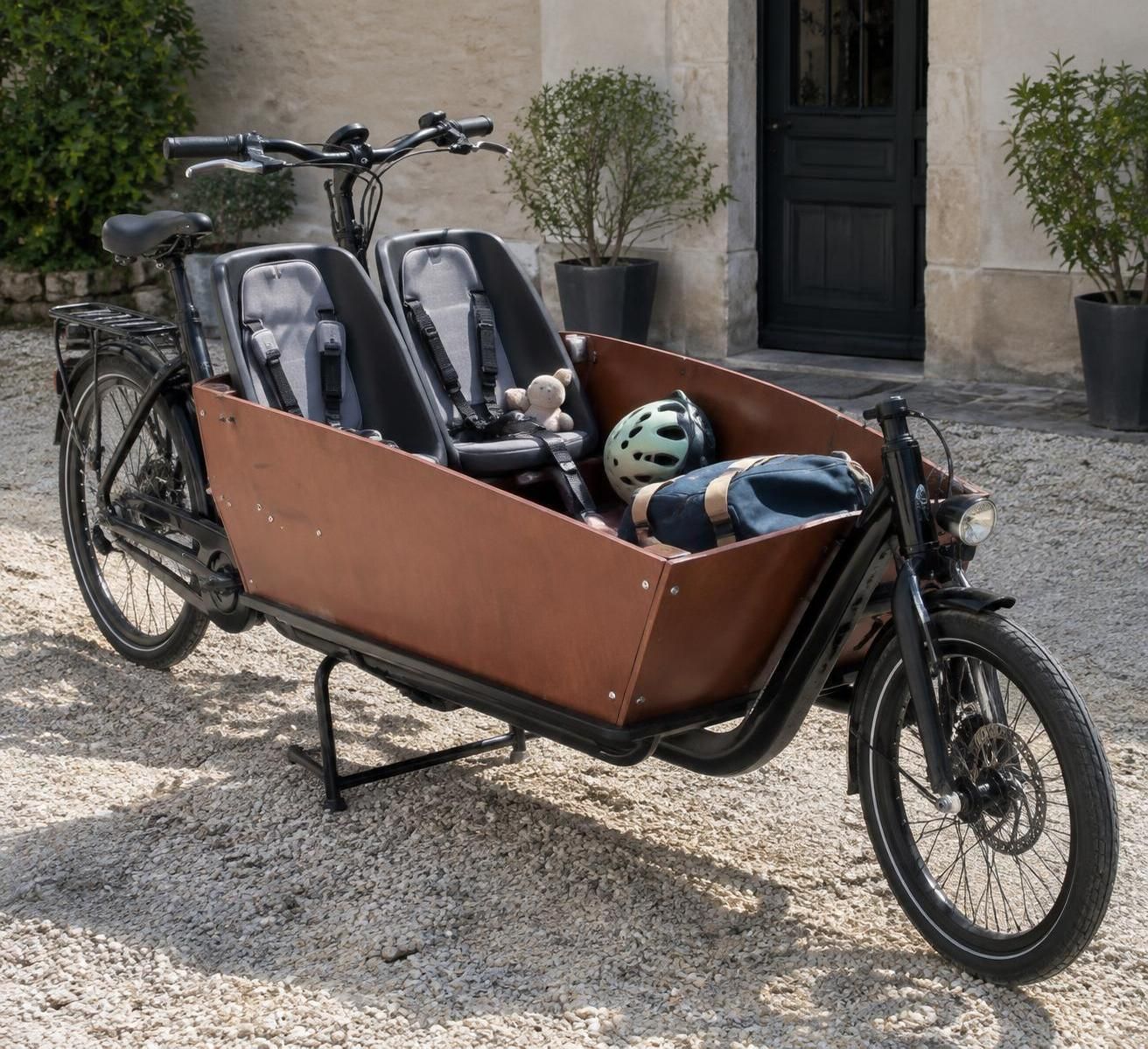 découvrez des solutions de mobilité douce adaptées aux familles en ville : déplacements pratiques, sûrs et plus écologiques au quotidien.