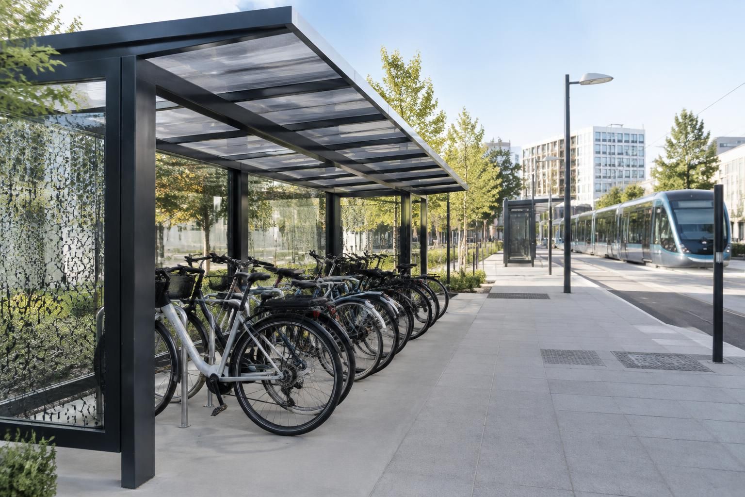 vélo, marche, transports partagés : découvrez les solutions de mobilité douce pour vous déplacer facilement et durablement au quotidien en ville.